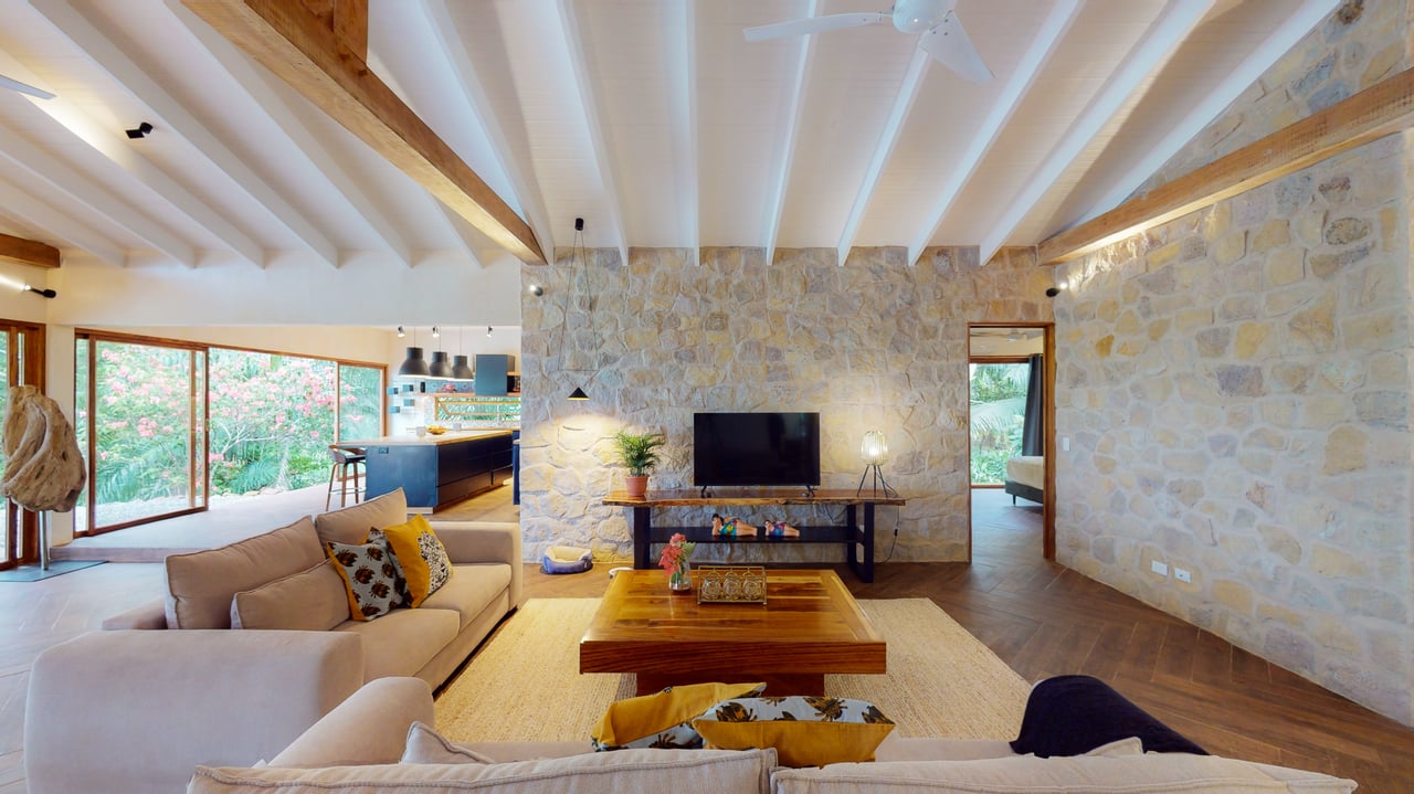 Five Star Private Rainforest Estate on Acreage with Creek