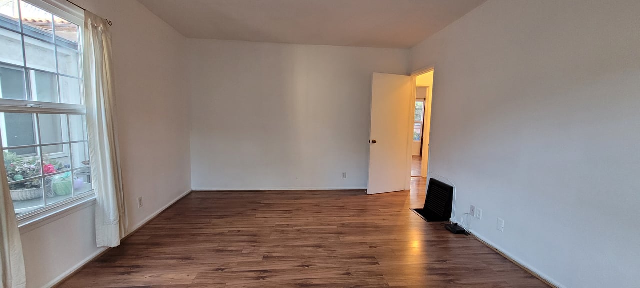4 Units in Los Angeles