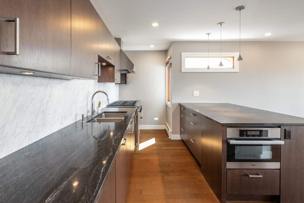 35 Hythe Ave