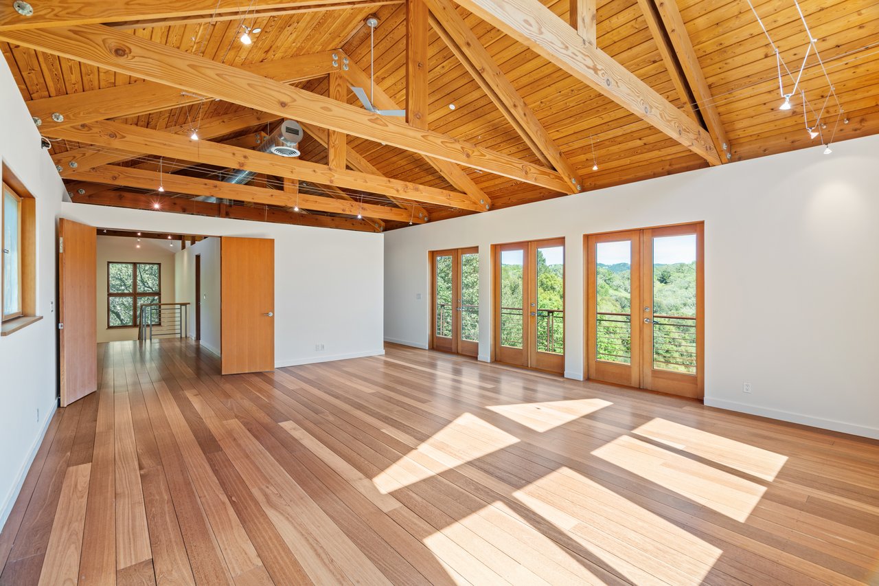 Leslie Creek Retreat