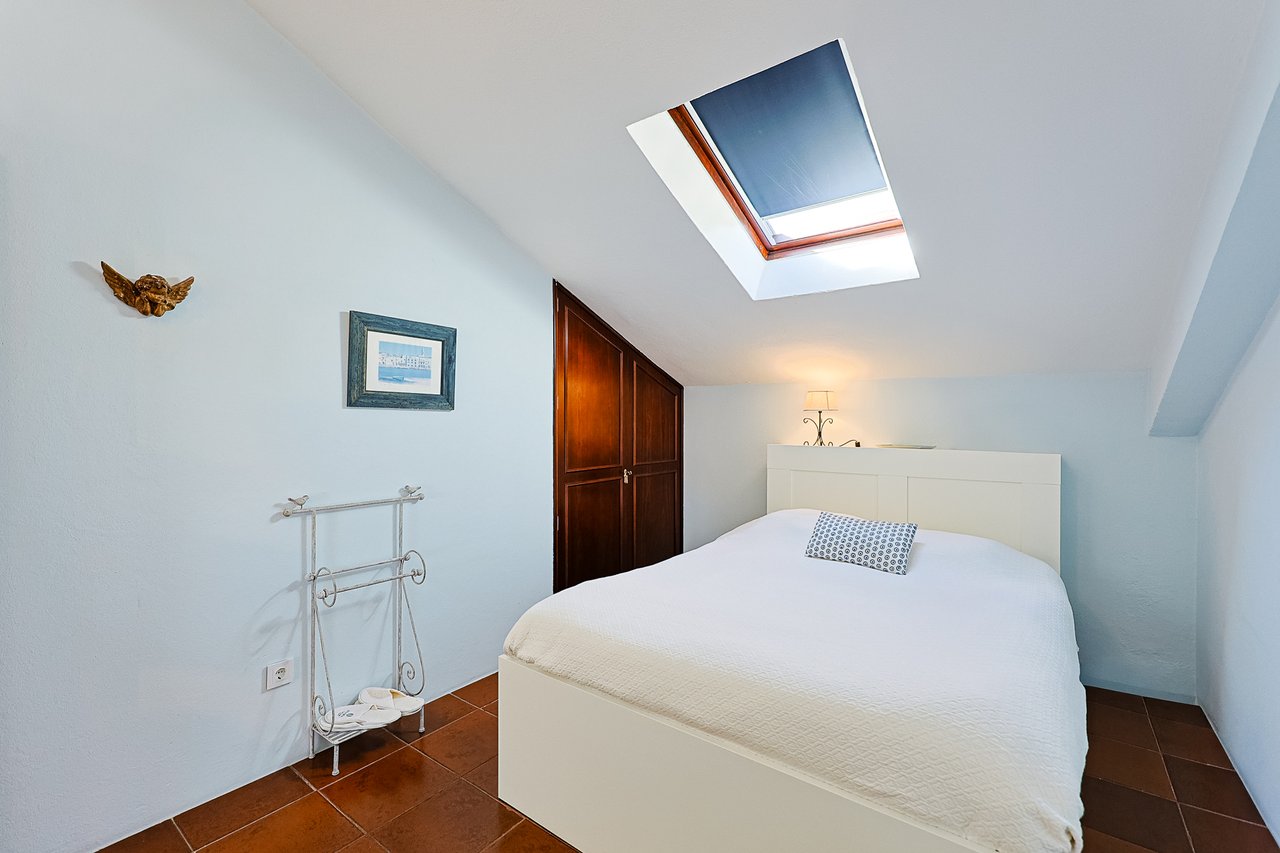 Exclusive 4,000 m² Estate in Azeitão with Tennis Court, Spa & Approved Development Project