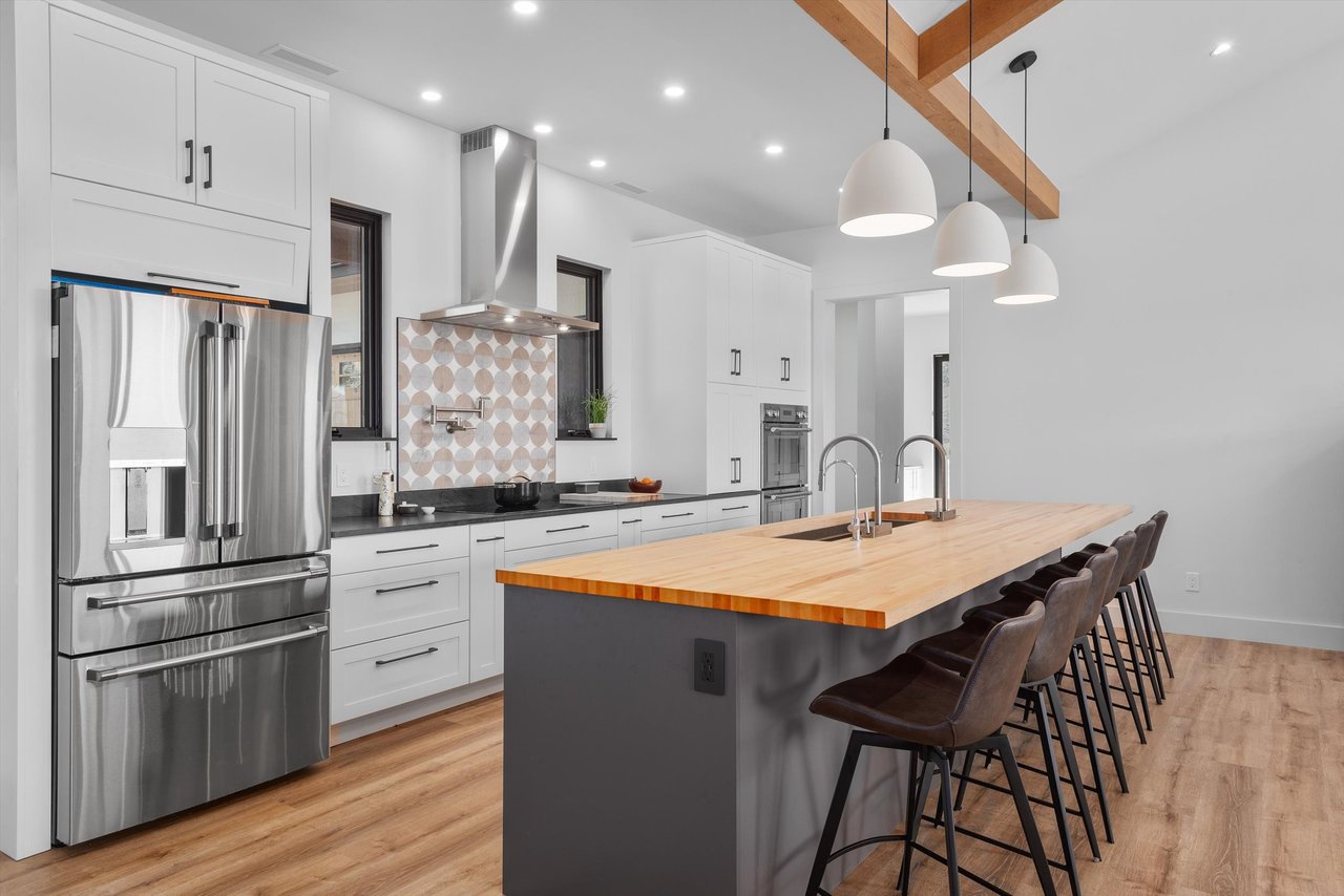 2024 Classic Contemporary Farmhouse with Staggering Mount Sopris Views