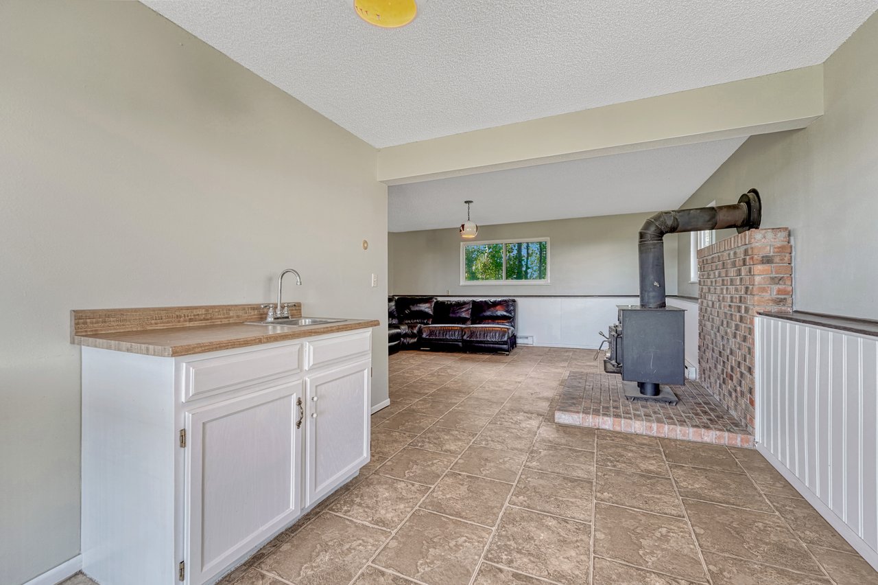 12895 Green Meadow Drive