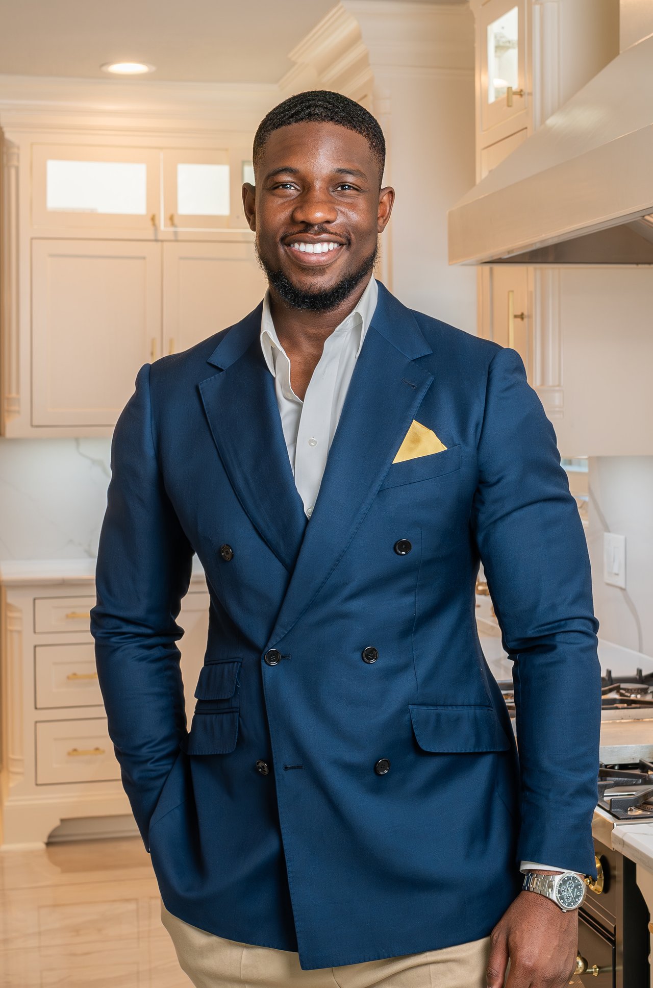 Clinton Asalu Lakeway, TX Real Estate Agent Headshot