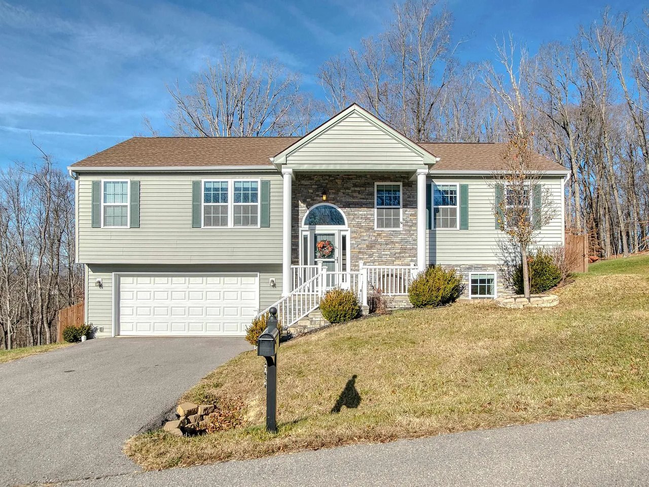 235 Robin Hood Drive