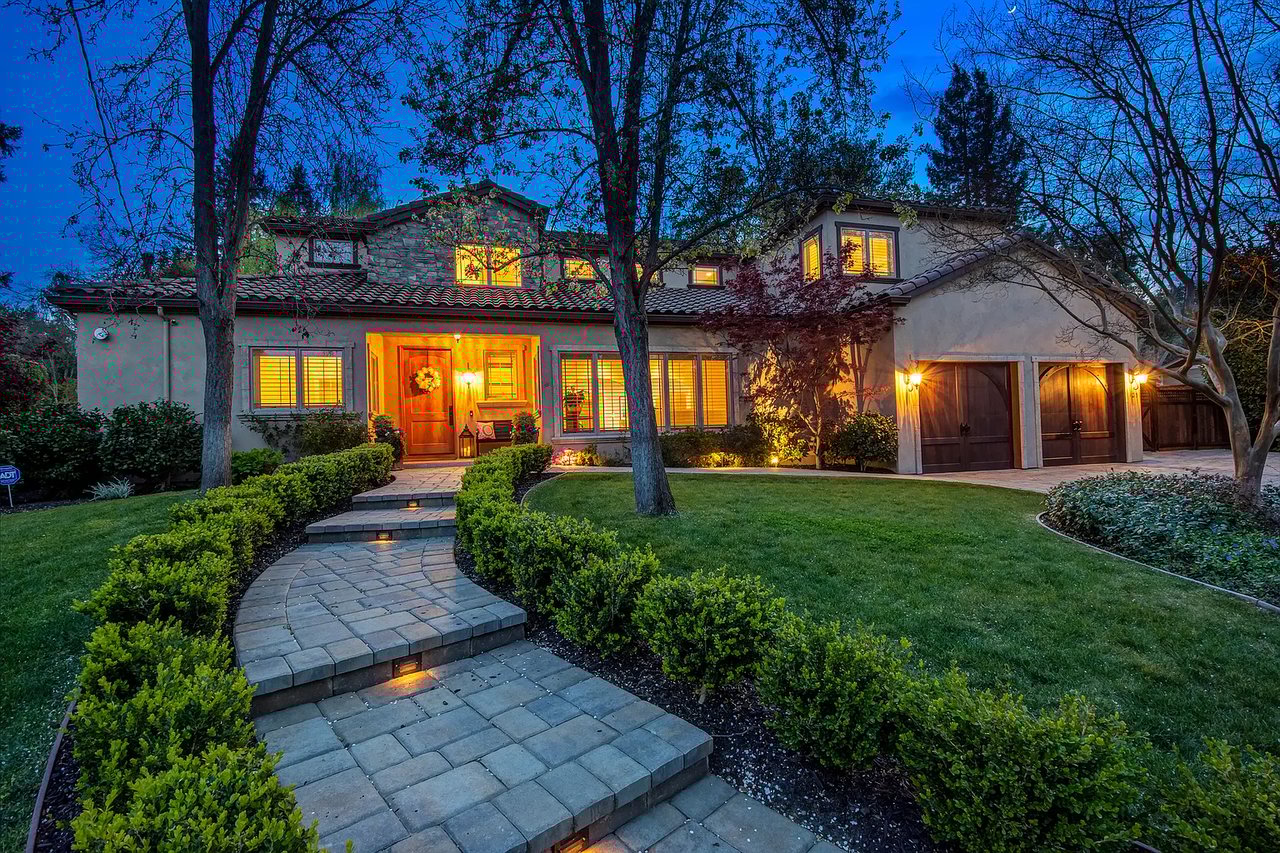 125 La Sonoma Way