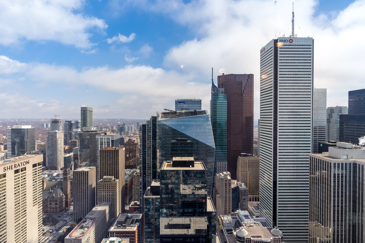 Suite 5804- 180 University Avenue