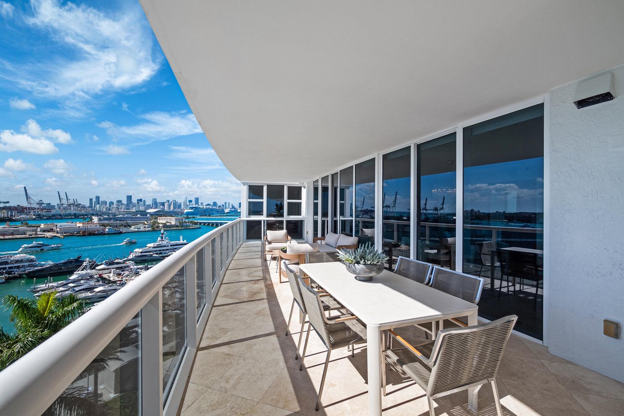 Murano Grande Apt 1106 Jeff Miller Group