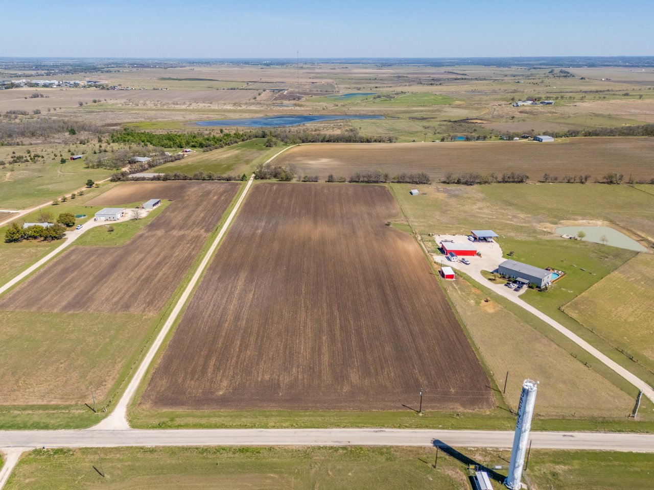 1295 County Road 432 Rd, Taylor Texas 76574