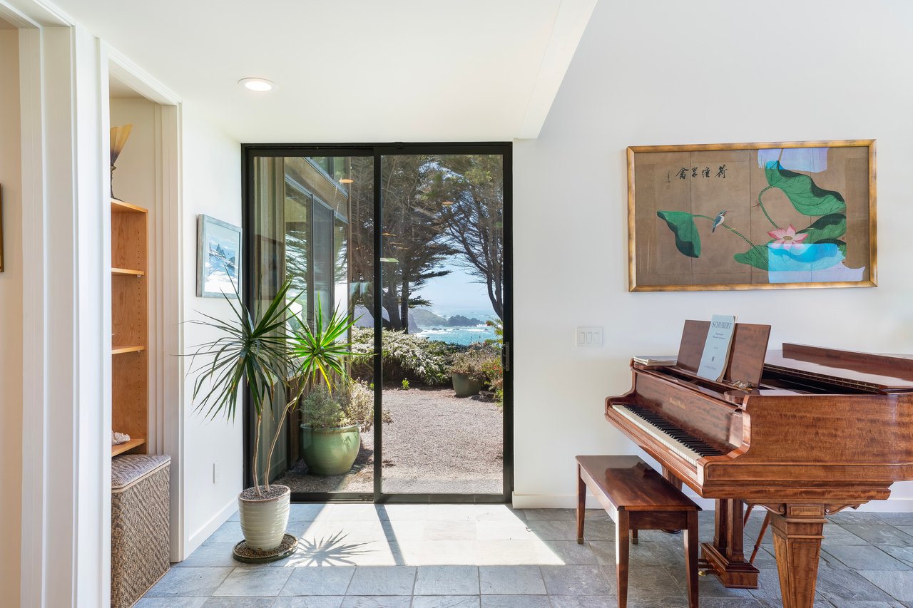 Sea Arches - 7000 S Hwy 1