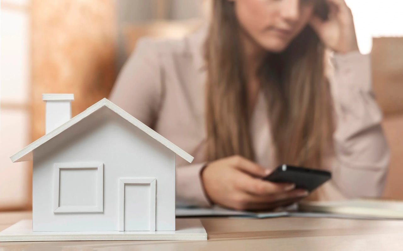 What Causes Stress When Selling Your House and How to Manage It