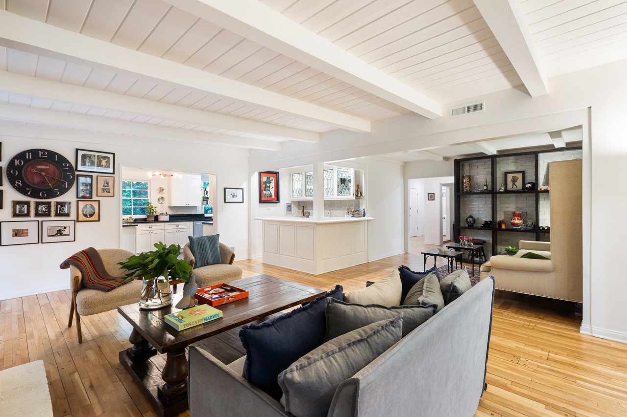 13109 Valley Vista Blvd, Studio City