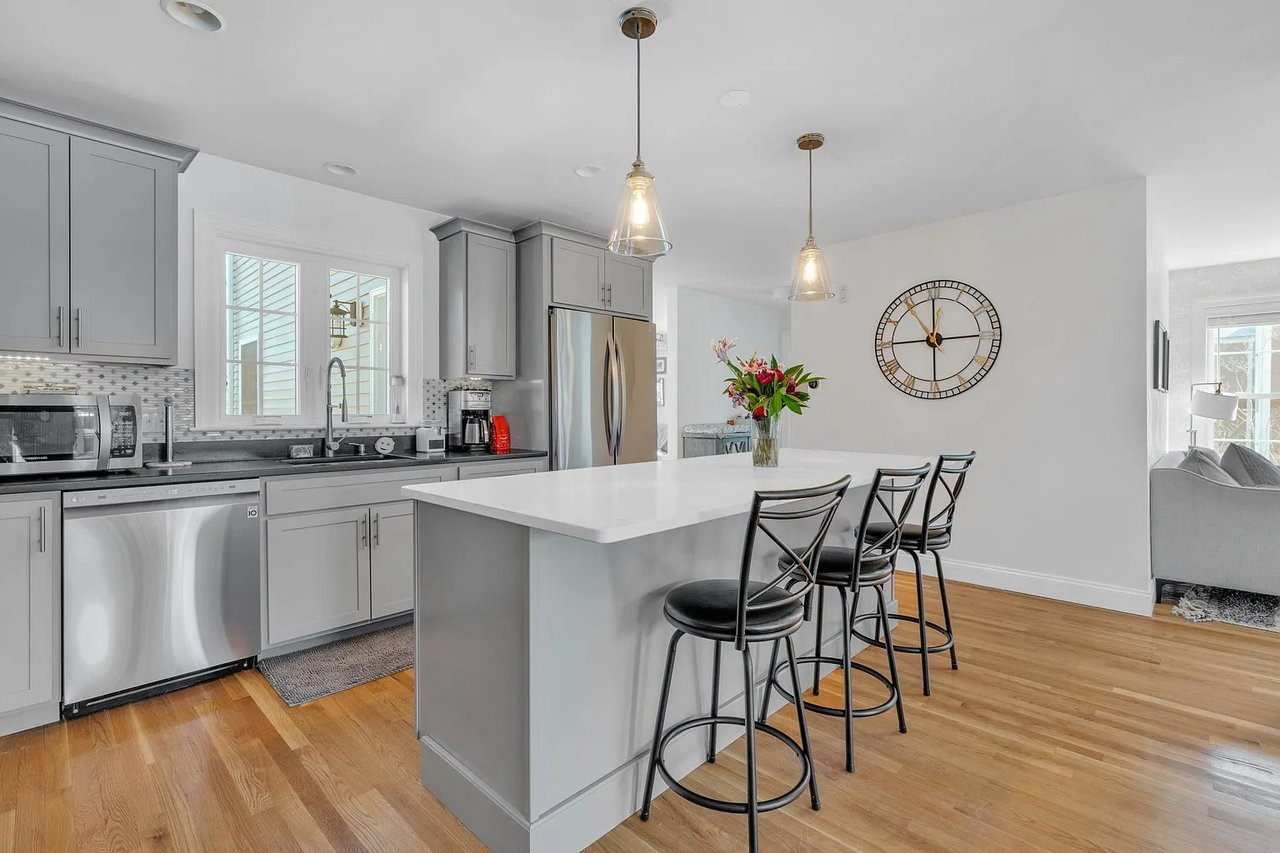 118-120 Bowdoin St #2