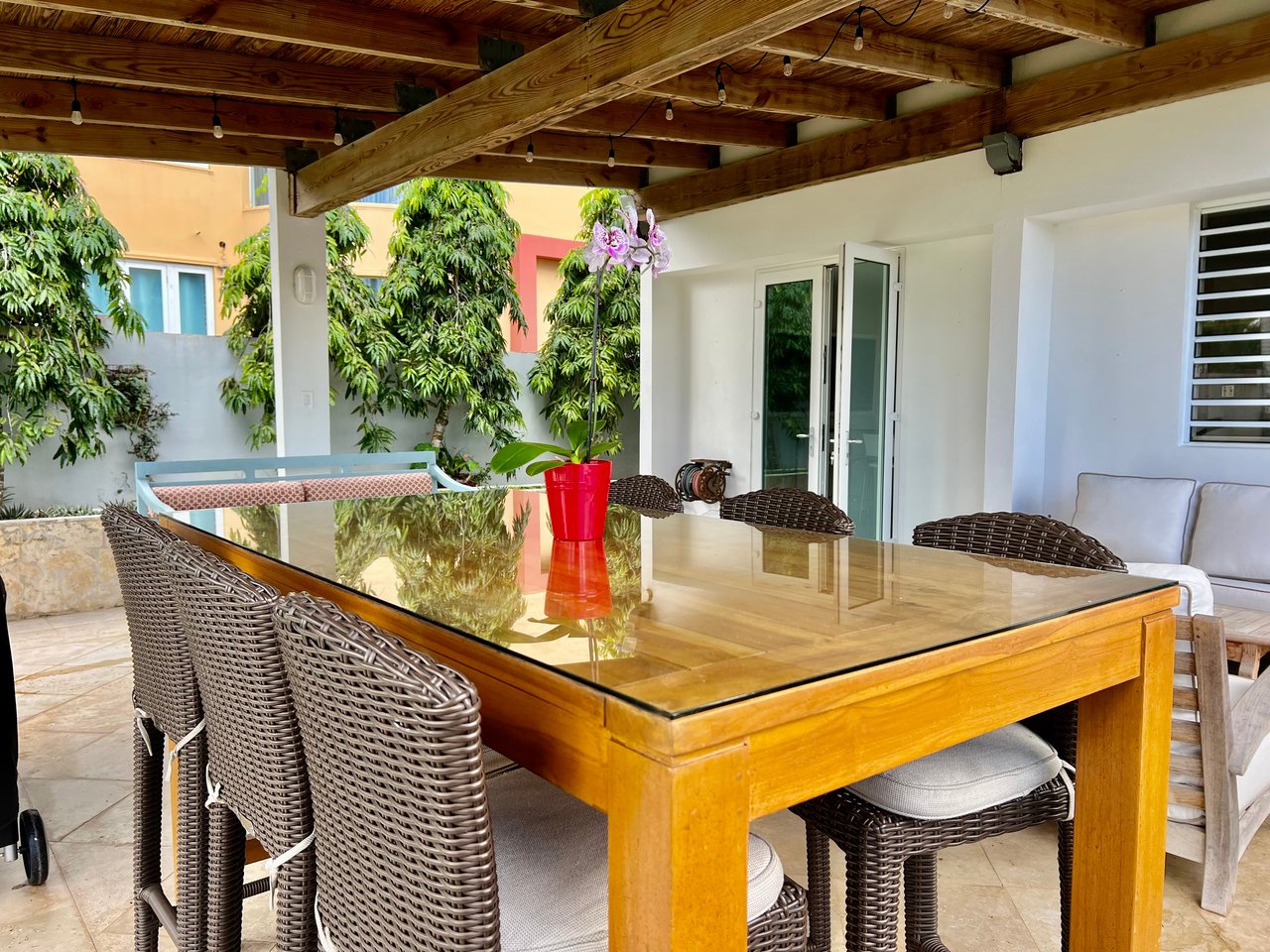 Ocean Breeze. Luxury 