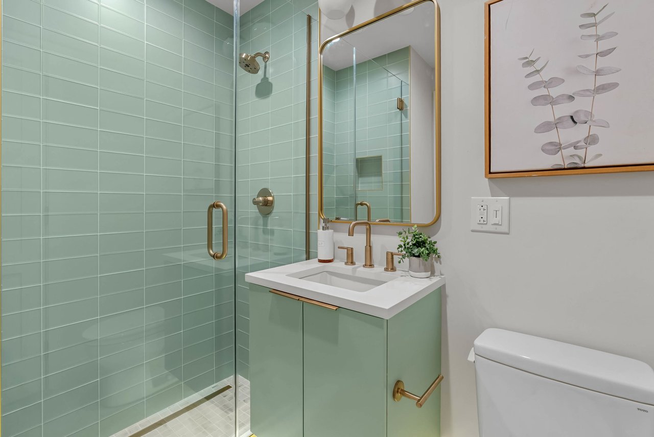 1100 Webster St #4, Philadelphia, PA 19147