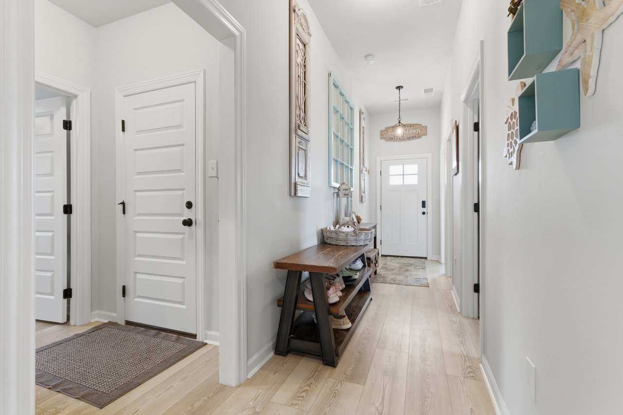 4BR Cul-de-Sac Home in Madison City Schools with Modern Finishes