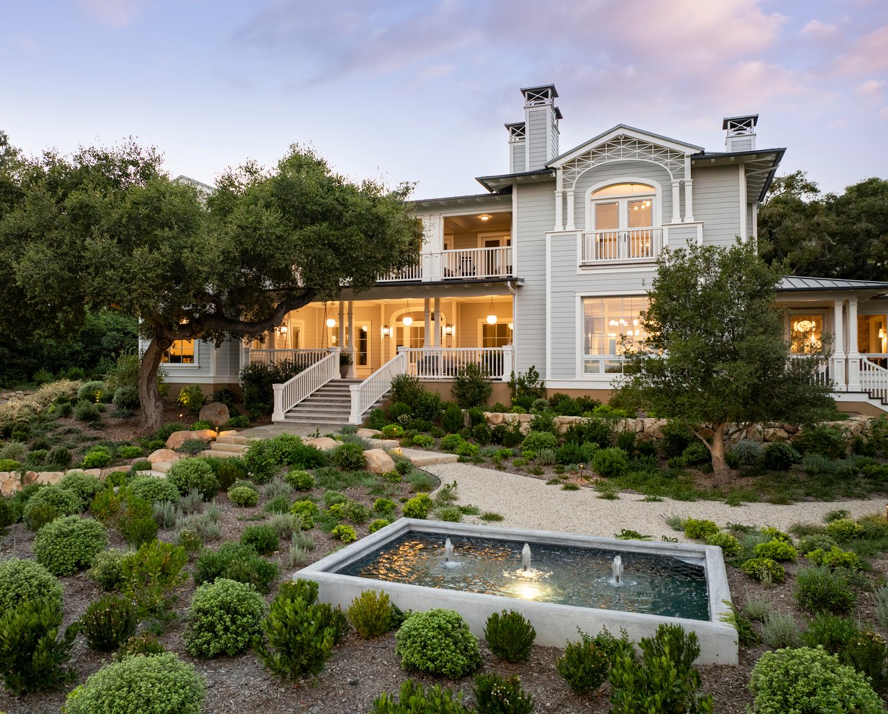 857 Picacho Ln