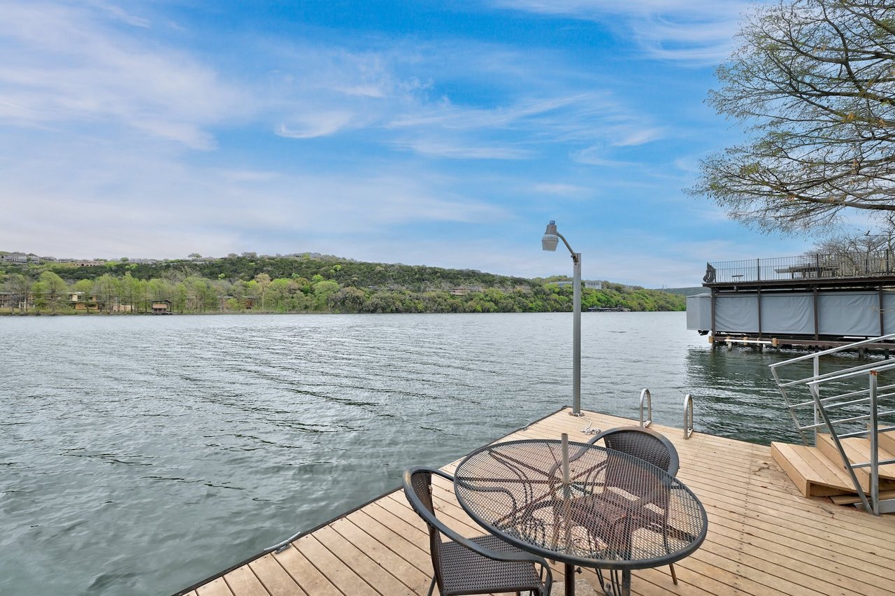 Westlake Waterfront Bungalow