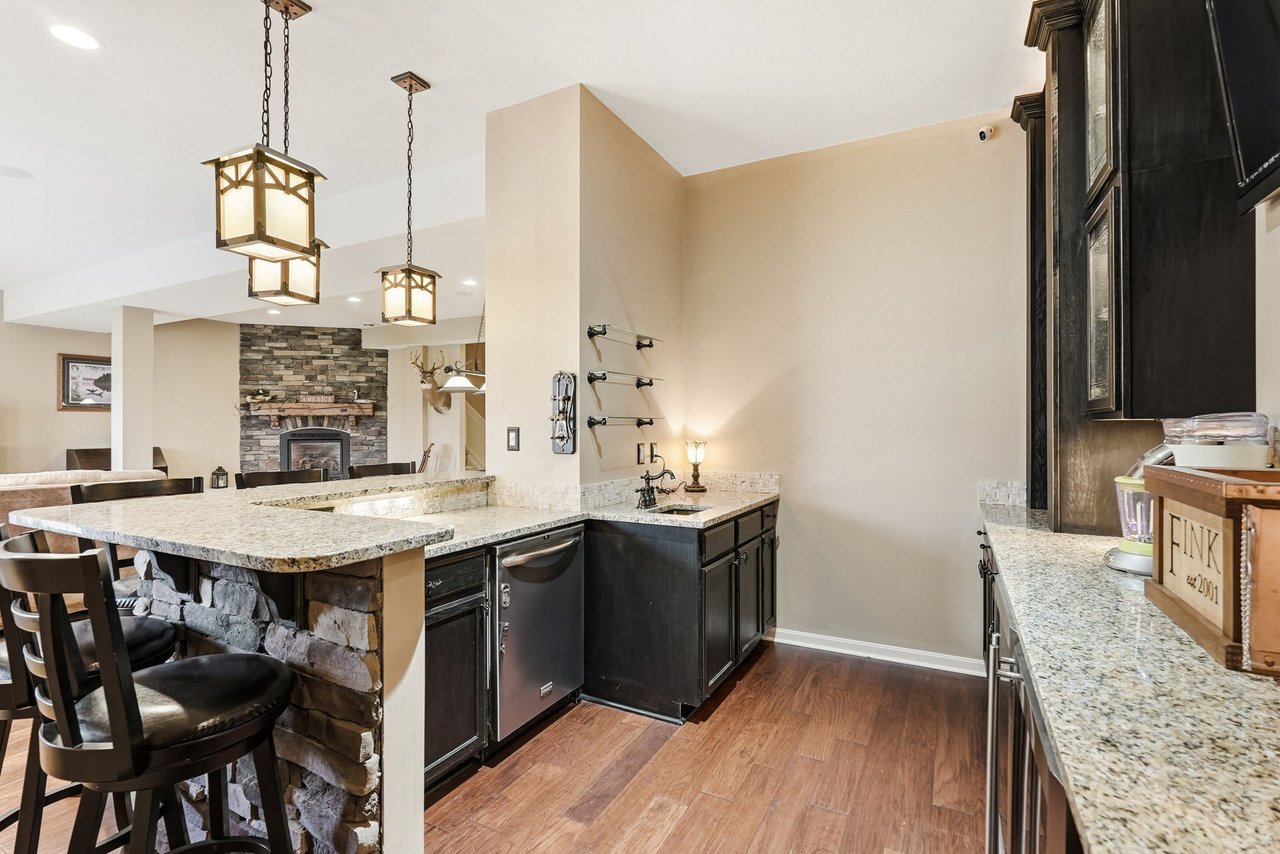 EXCLUSIVE LISTING  -  1234 Newbury Highland