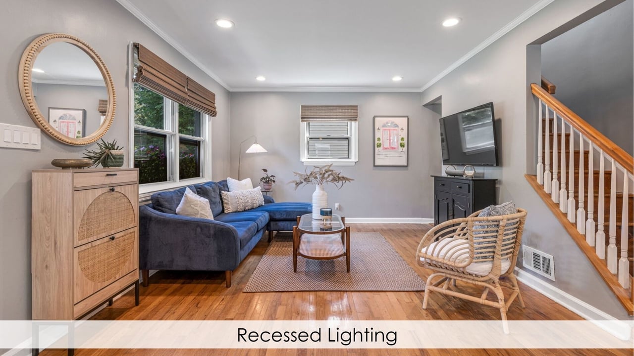 374 Litchfield Street