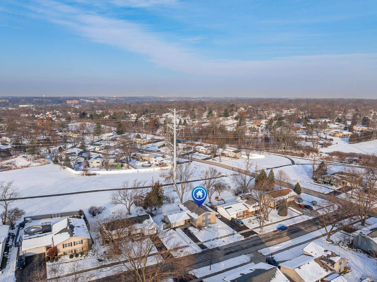 6308 MacArthur Dr, Woodridge