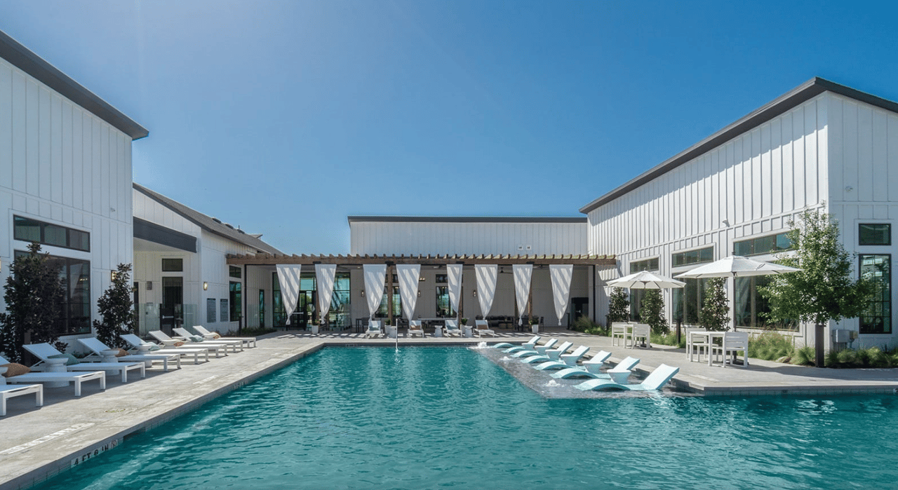 Enjoy up to 12 weeks of base rent FREE!