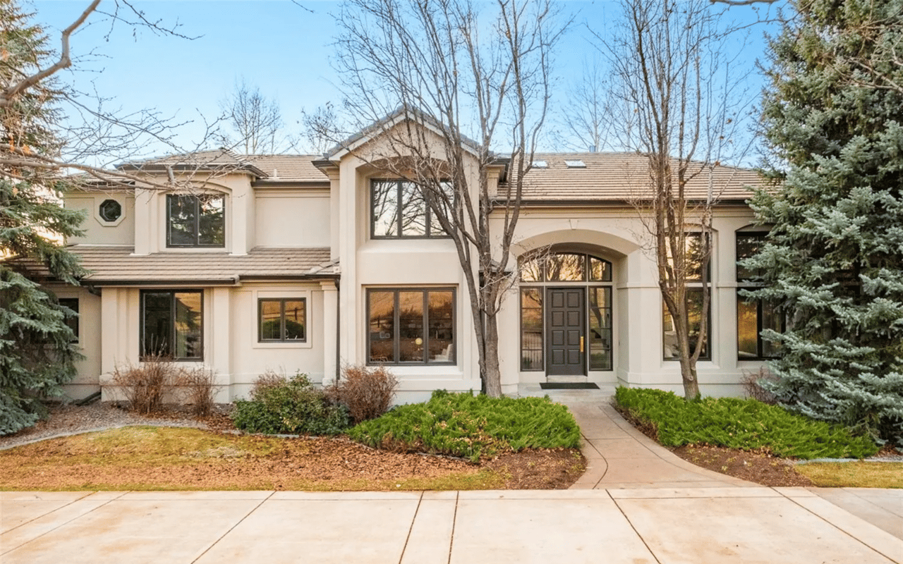 79 Glenmoor Dr