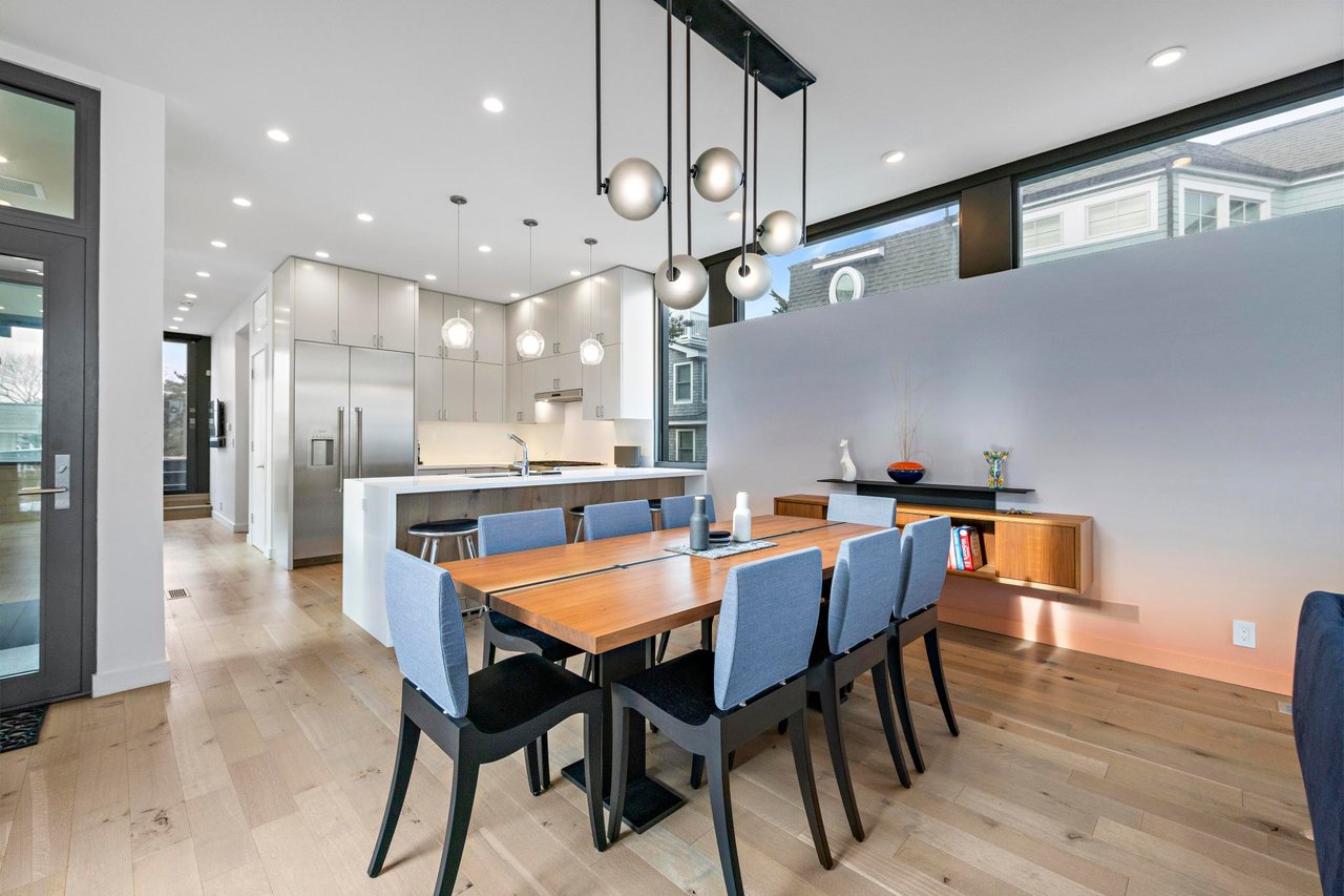 205 Stratford Avenue 