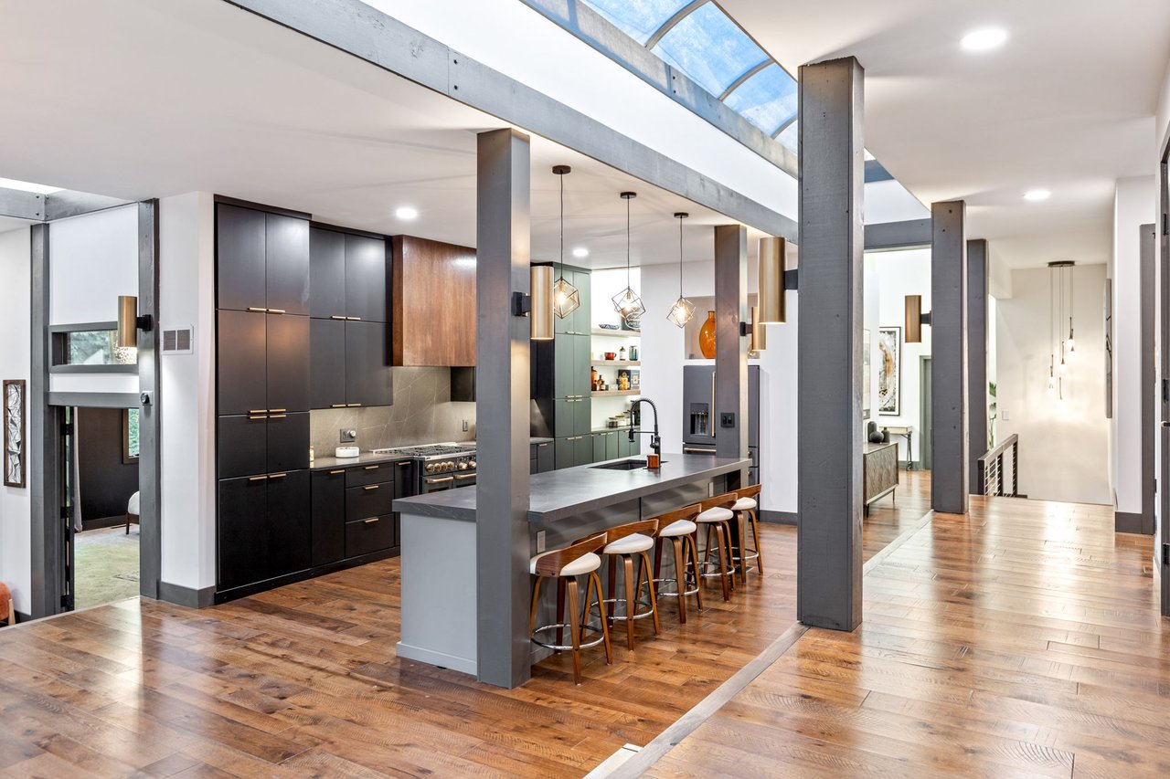 3732 Runnymede Drive