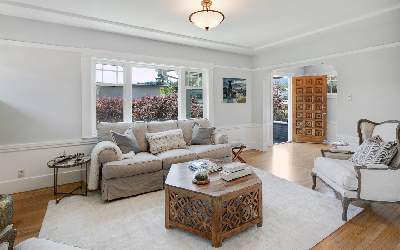 52 Woodland Avenue, San Anselmo