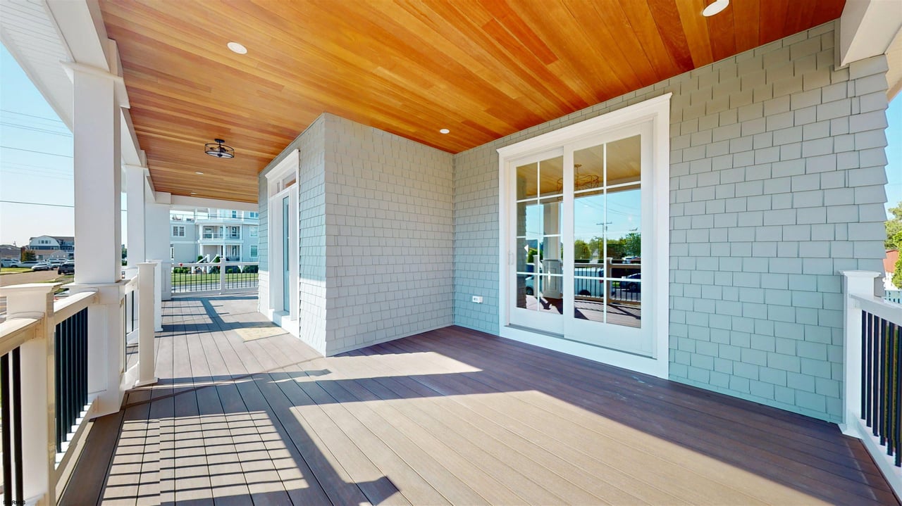 1904 W Brigantine Avenue