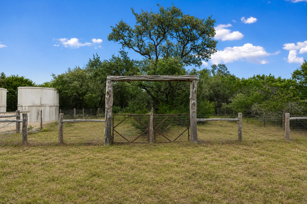 The Estate on Indian Bluff
