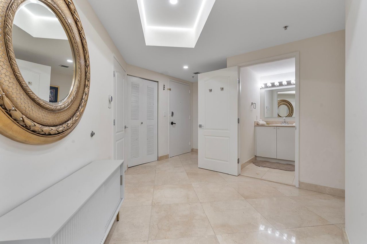 King David Short-Term Rental | Prime Location