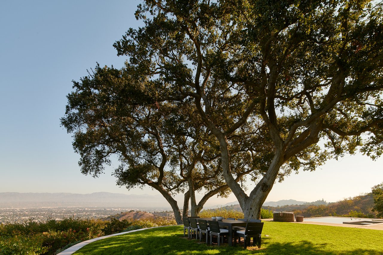 13331 Mulholland Dr, Beverly Hills