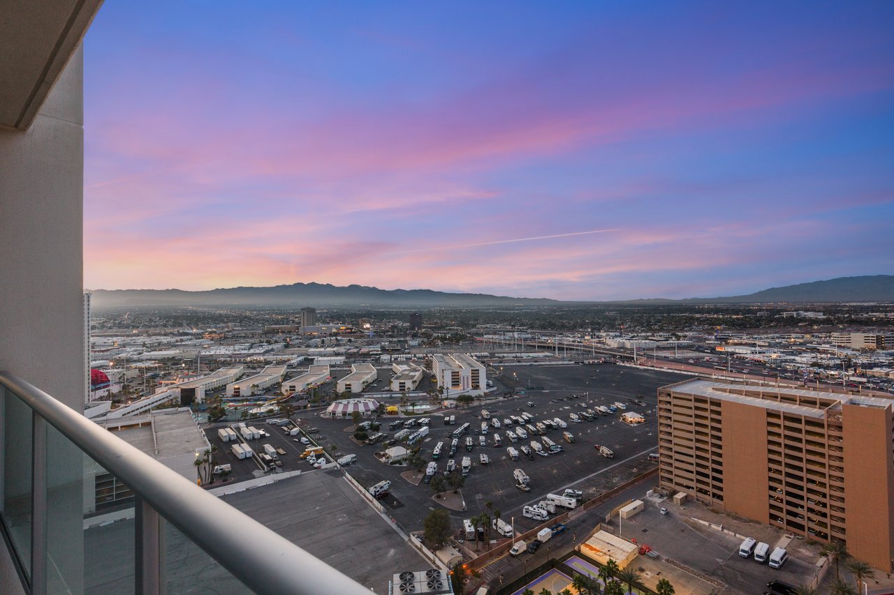 2700 Las Vegas Boulevard 2303