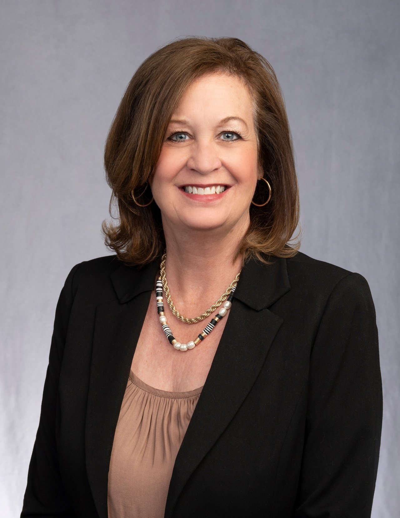 Jane Evans Rochester Hills, MI Real Estate Agent Headshot