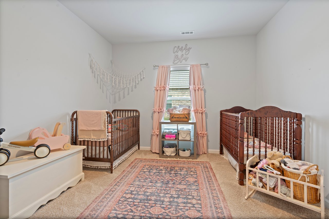 4 BEDROOMS!! Open floor plan and Fenced in back yard!!