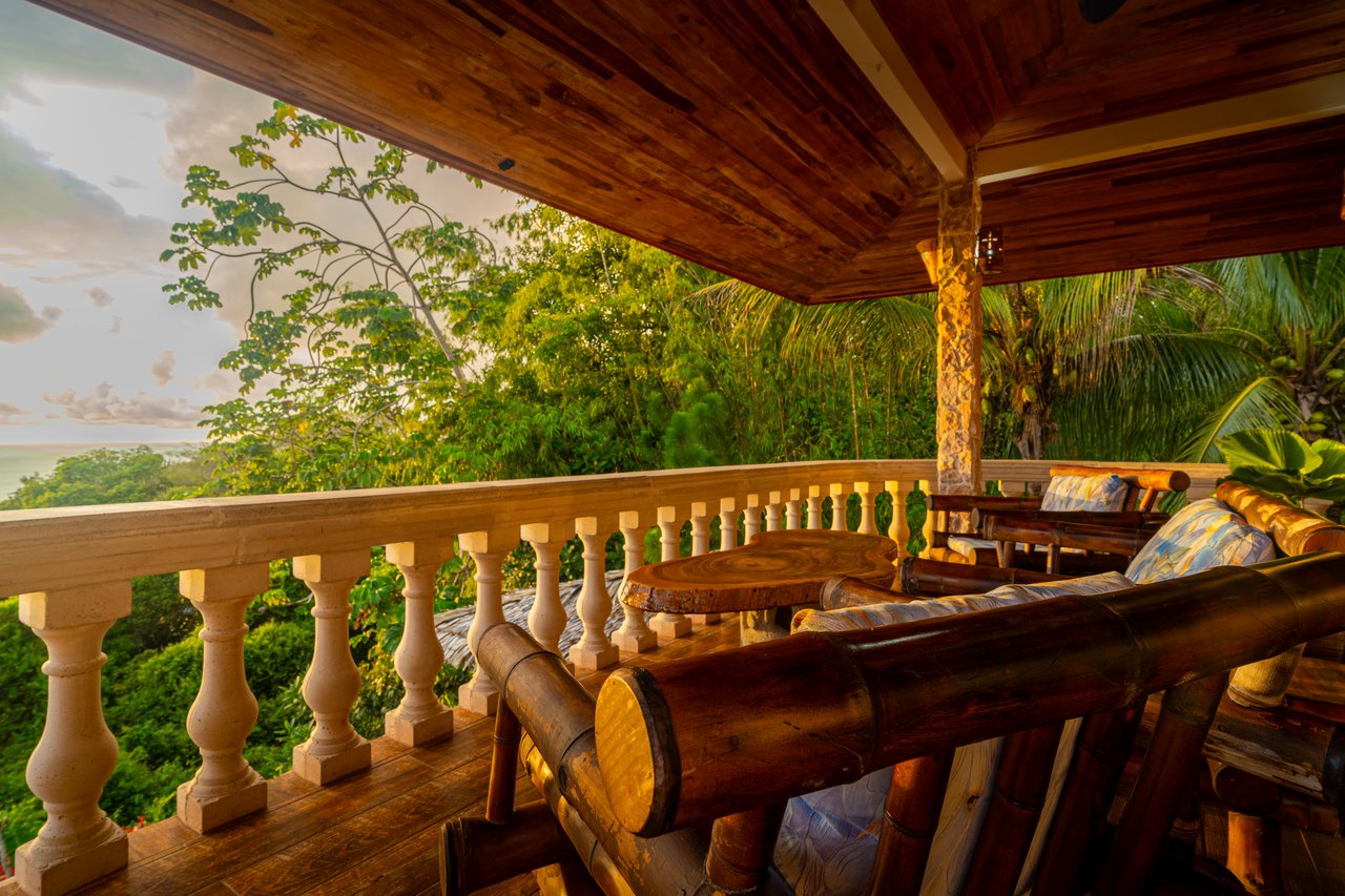 Castillo Puesta del Sol, Escalares - 