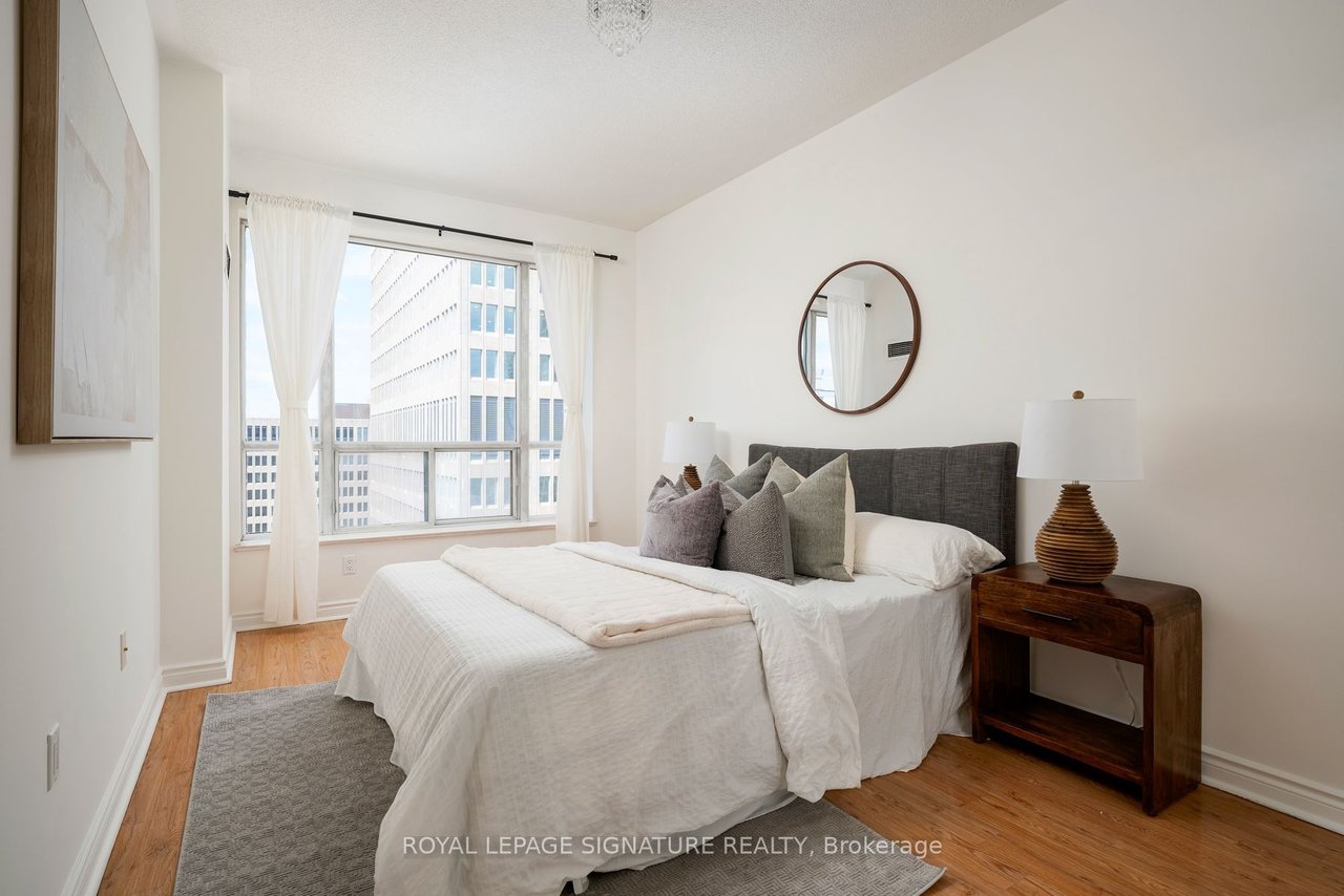 PENTHOUSE FOR DOWNTOWN LIVING 