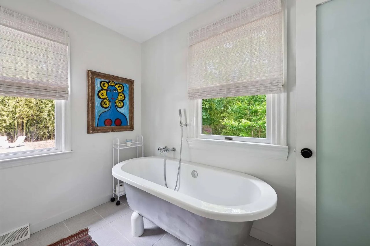 3 Holmes Lane, Hampton Bays