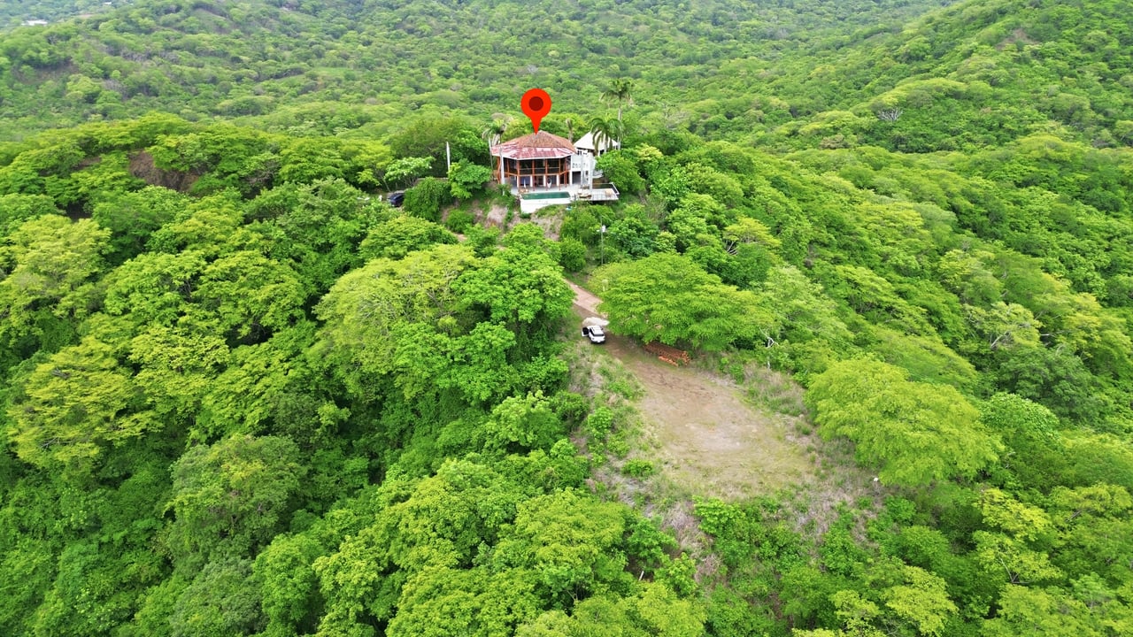 CASA EAGLE'S NEST - PALO VISTA - NEAR HUACAS