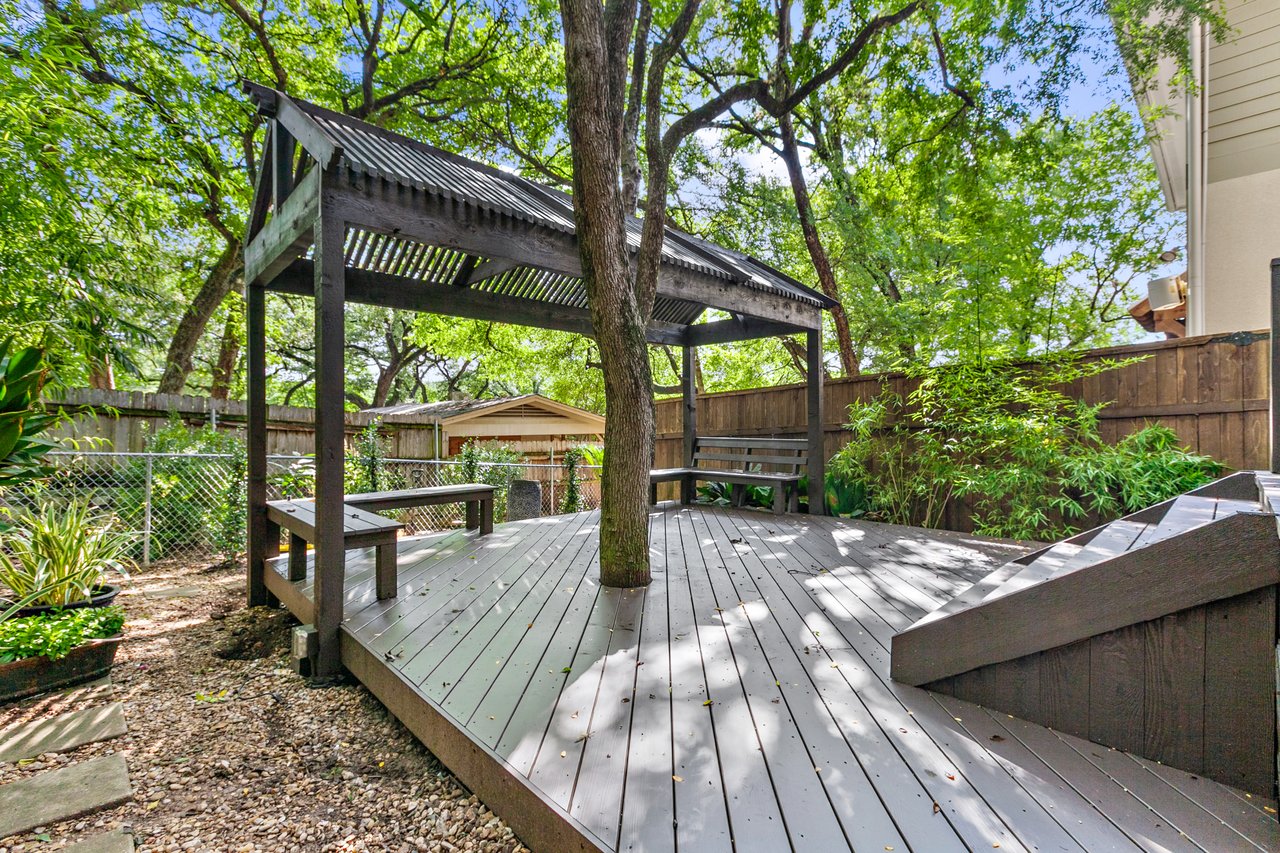 Deep Eddy Treehouse!