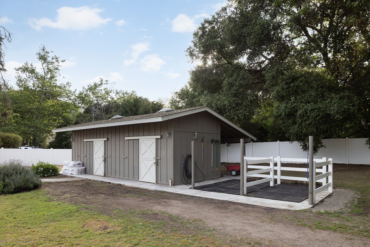 Carmel Valley Country Living