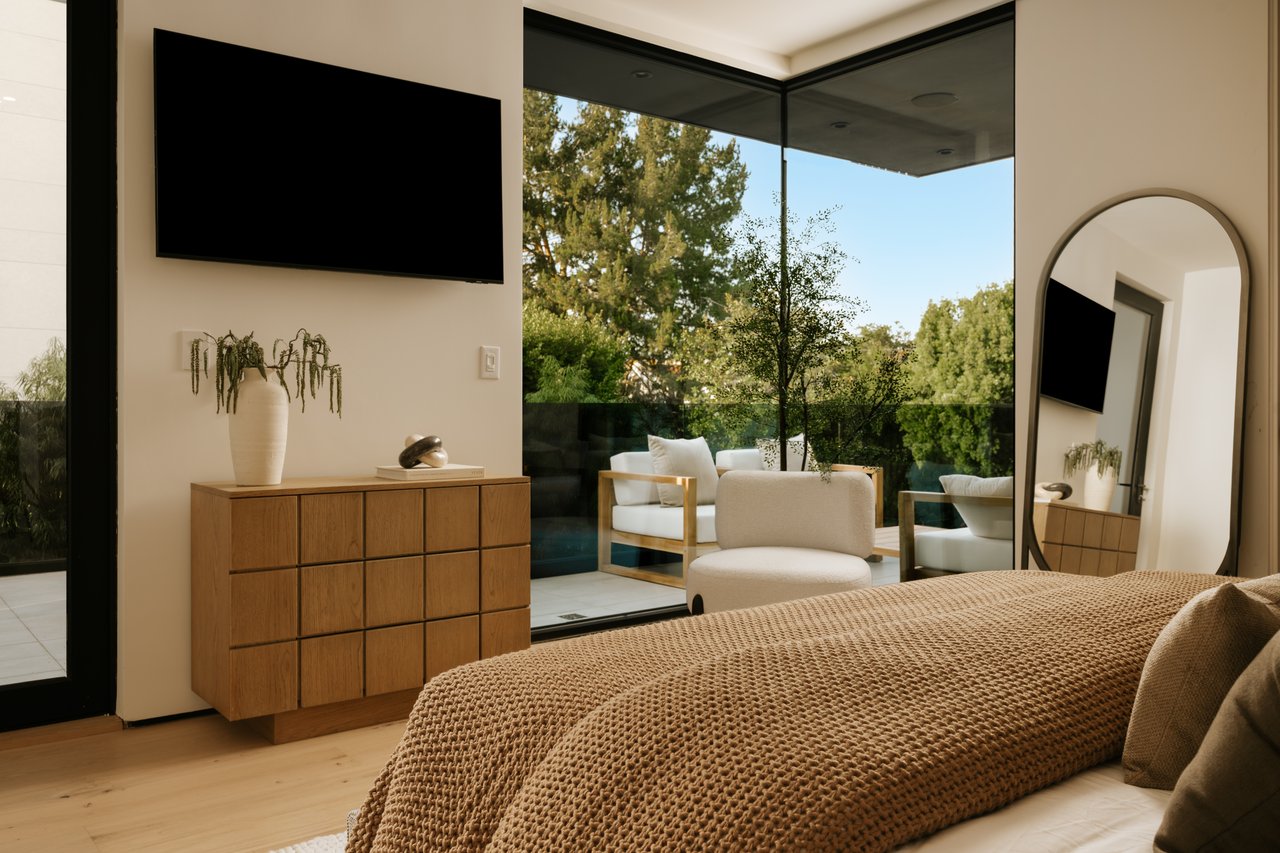 515 N Harper Ave, West Hollywood