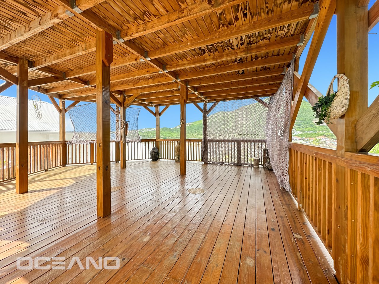 EXCLUSIVE : Sea View 2-Bedroom Apartment – IDOLEM Residence, Charm & Potential – IDOLEM Residence, Charm & Potential