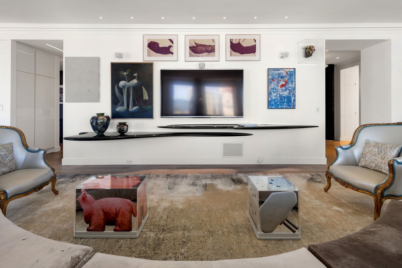 Magnificent Apartment at The Heights