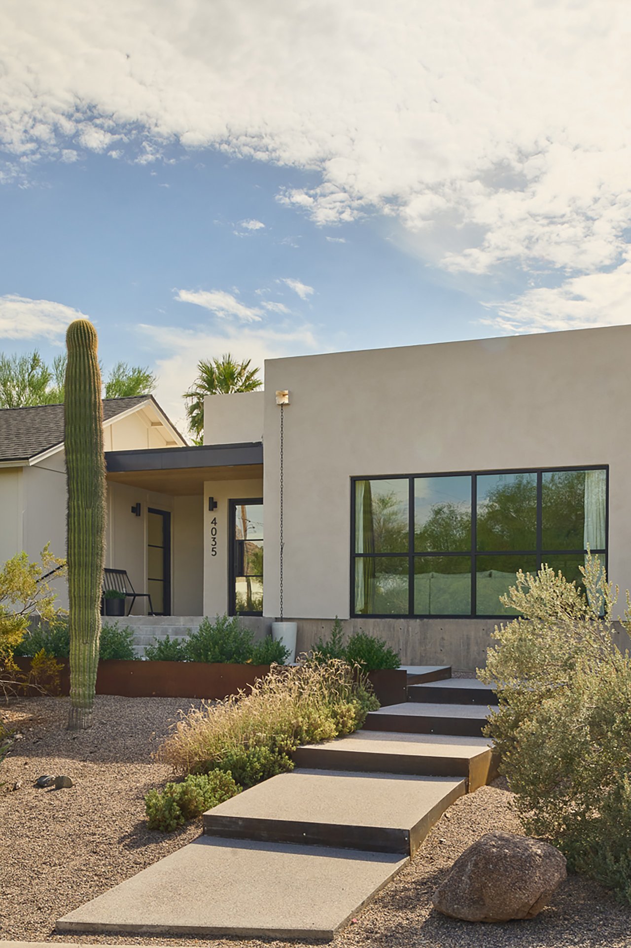 4035 E MCDONALD Drive