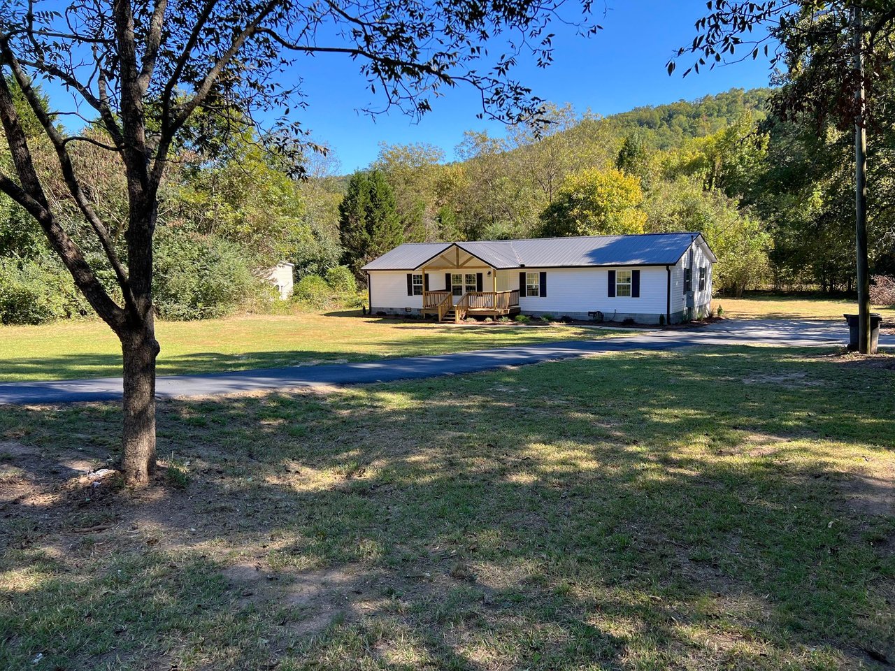  221 Valley Dr, Attalla, AL 35954