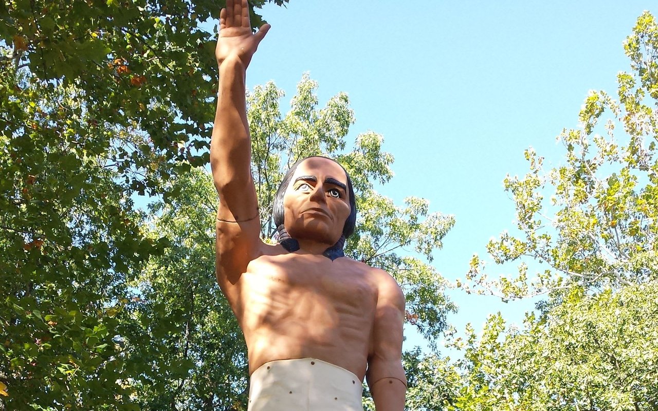 Indian Princesses and the Snake Dance “Talk Of The Town”