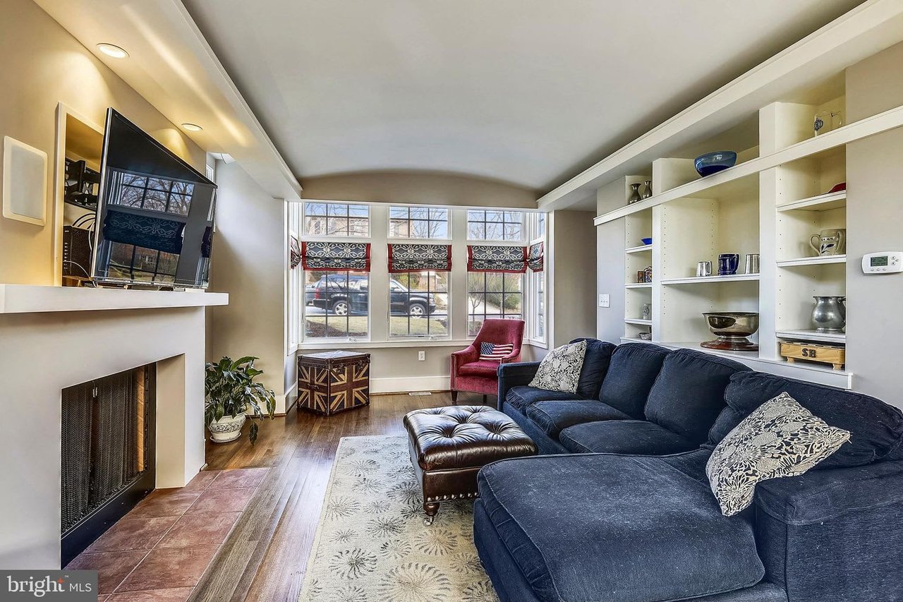 304 VIRGINIA AVE
